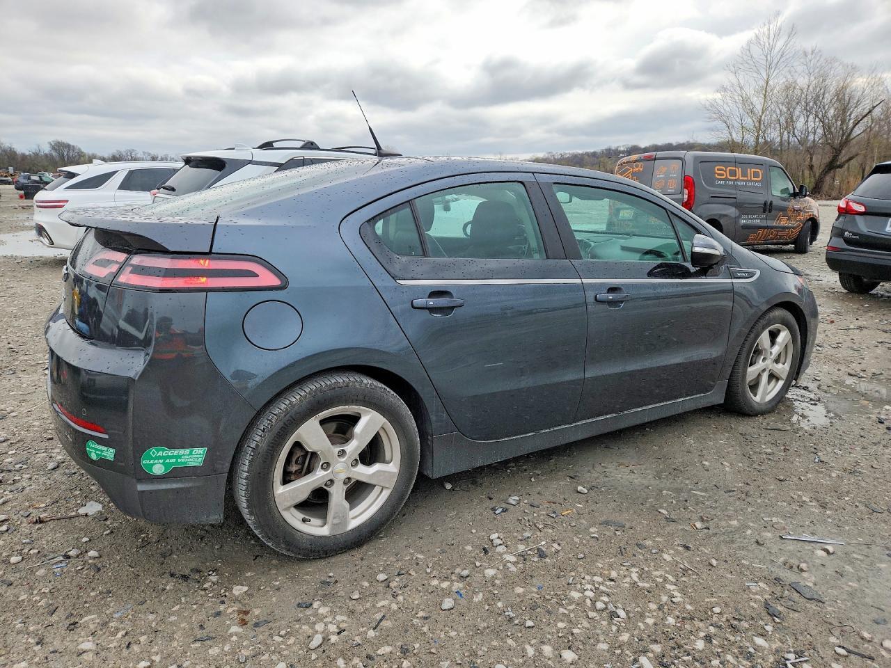 2013 CHEVROLET VOLT