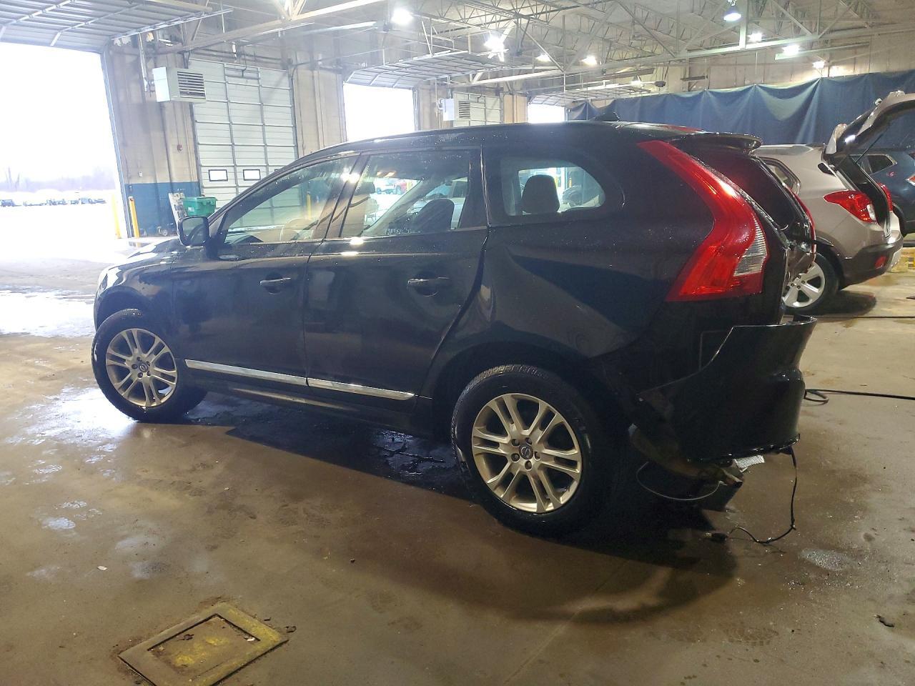 2015 VOLVO XC60