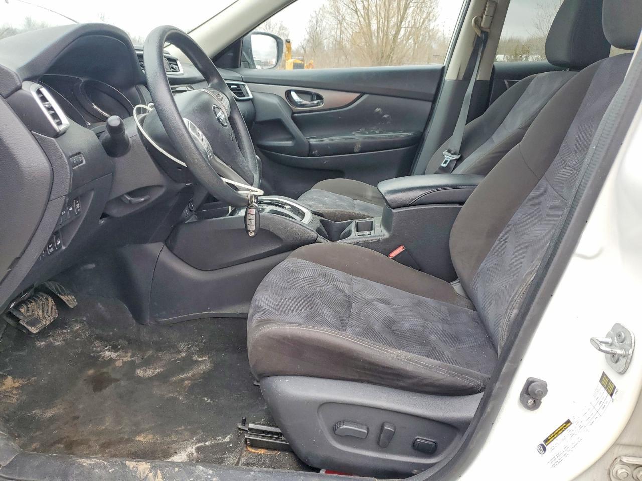 2015 NISSAN ROGUE