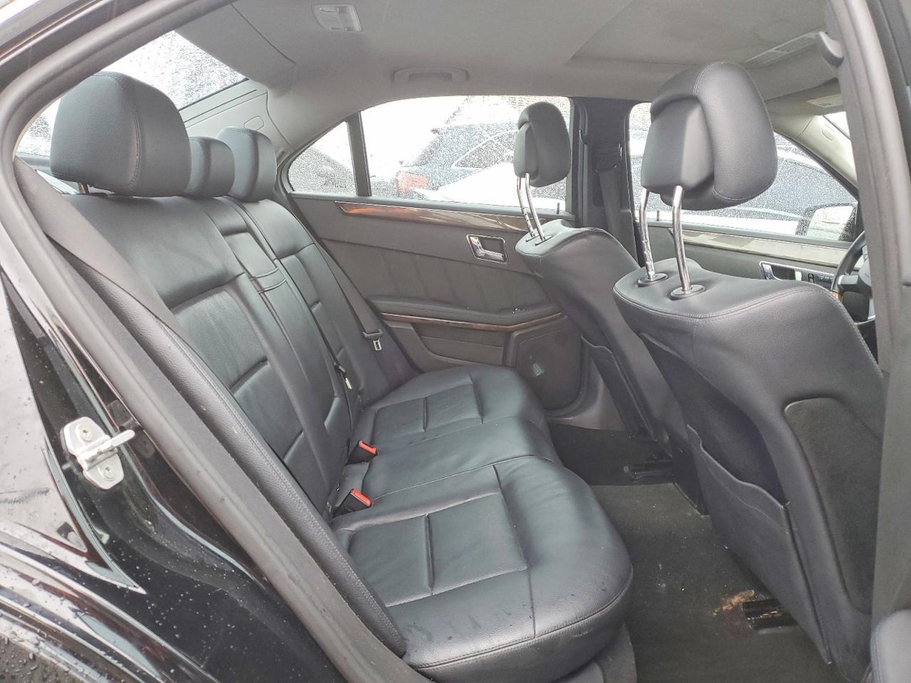 2010 MERCEDES-BENZ E-Class