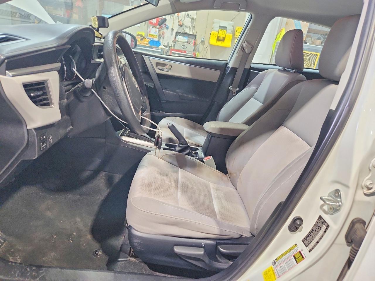 2015 TOYOTA COROLLA
