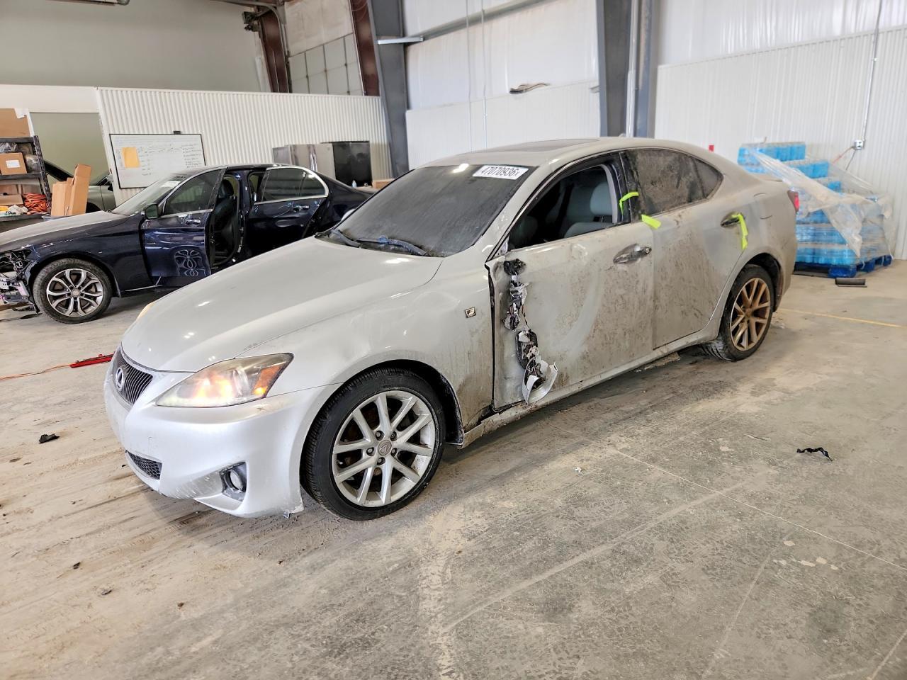 2013 LEXUS IS 250