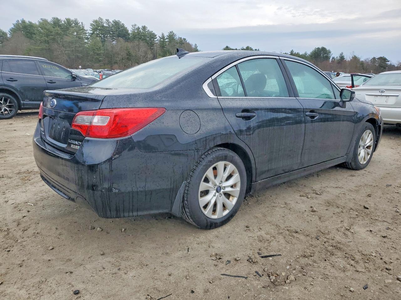 2017 SUBARU Legacy