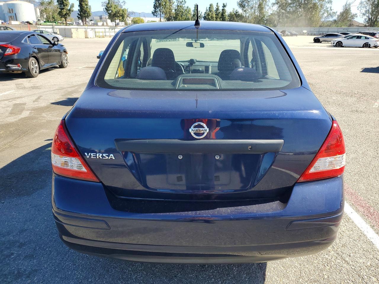 2009 NISSAN VERSA