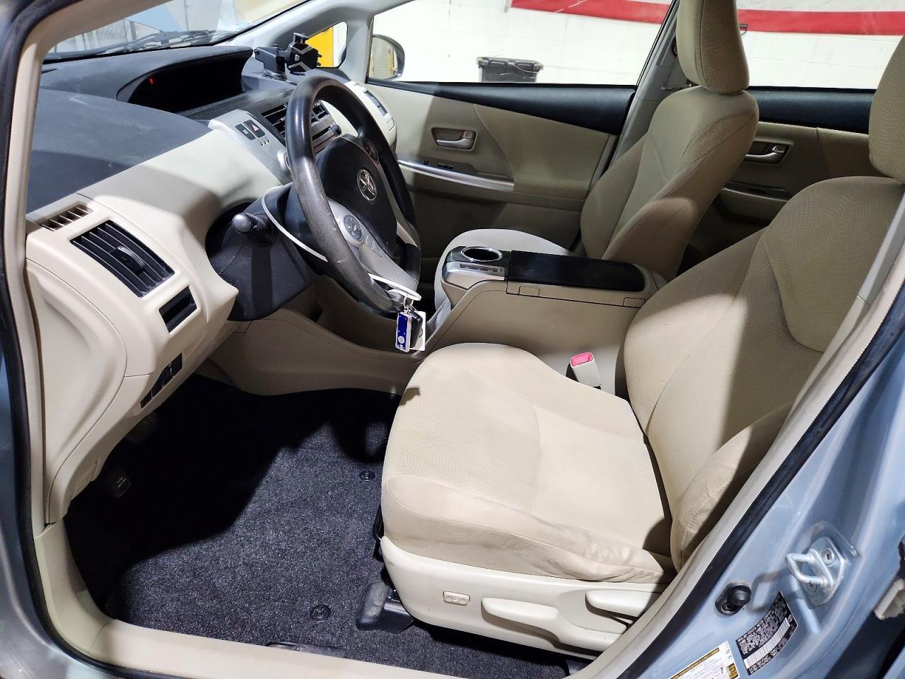 2012 TOYOTA PRIUS V