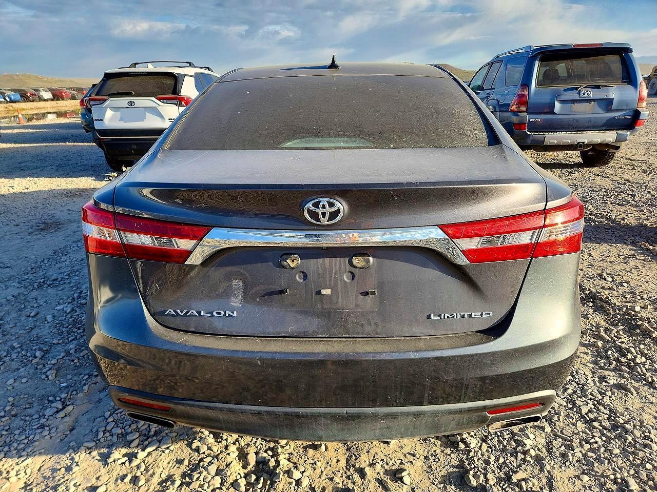 2013 TOYOTA Avalon