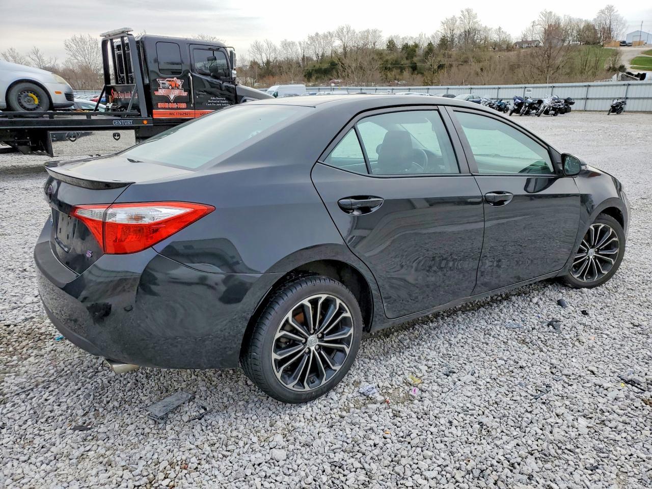 2015 TOYOTA COROLLA