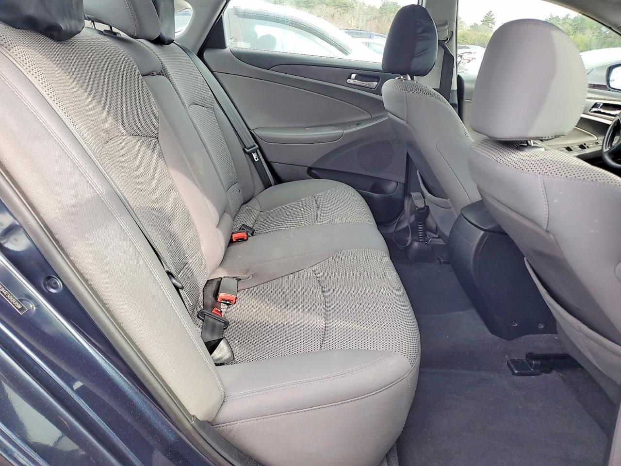 2012 HYUNDAI SONATA