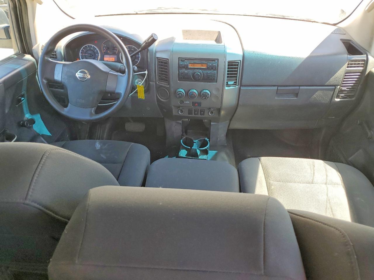2011 NISSAN Titan