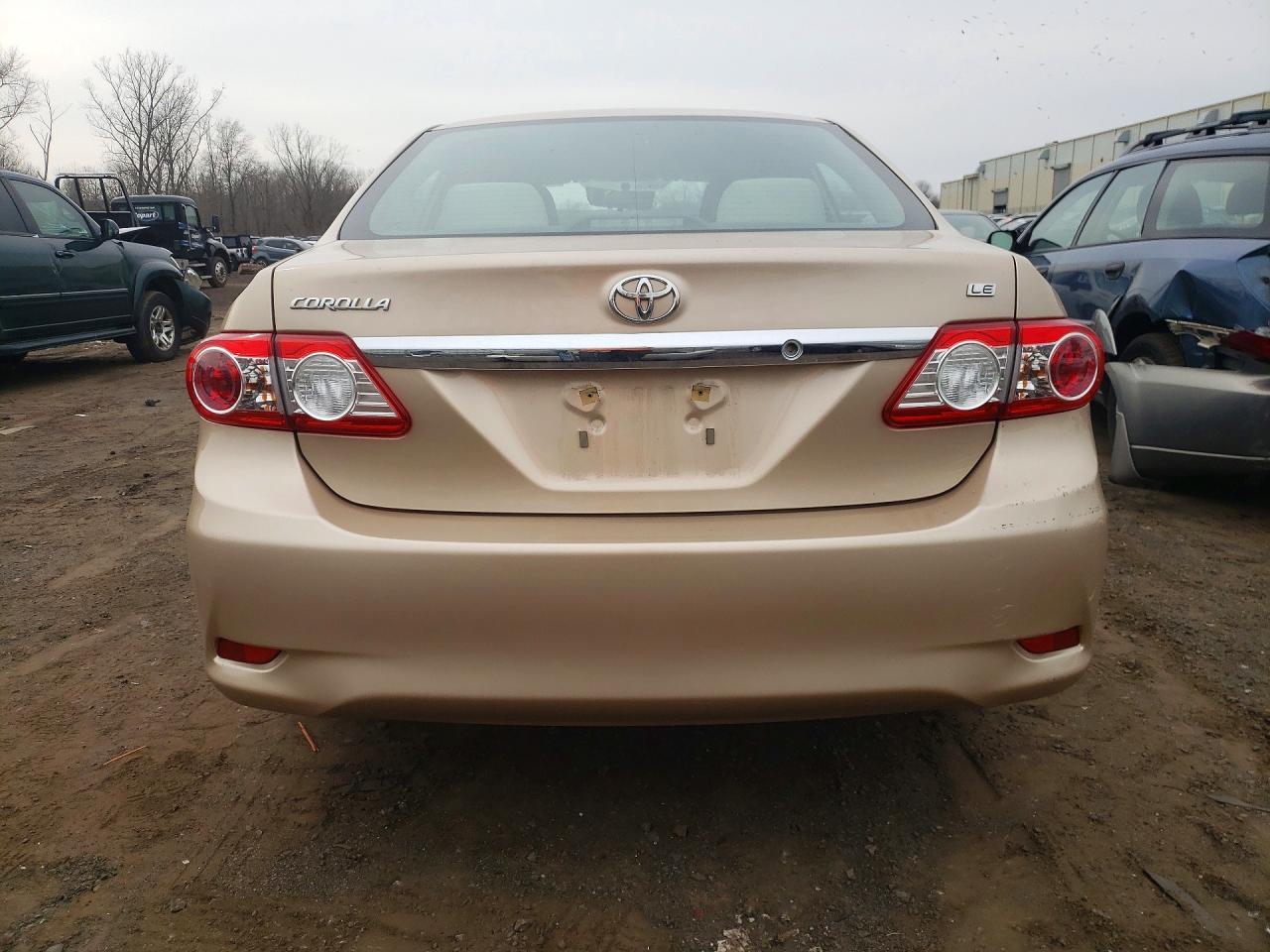 2011 TOYOTA COROLLA