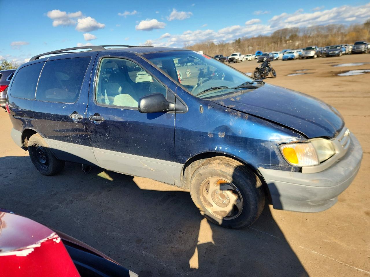 2002 TOYOTA SIENNA