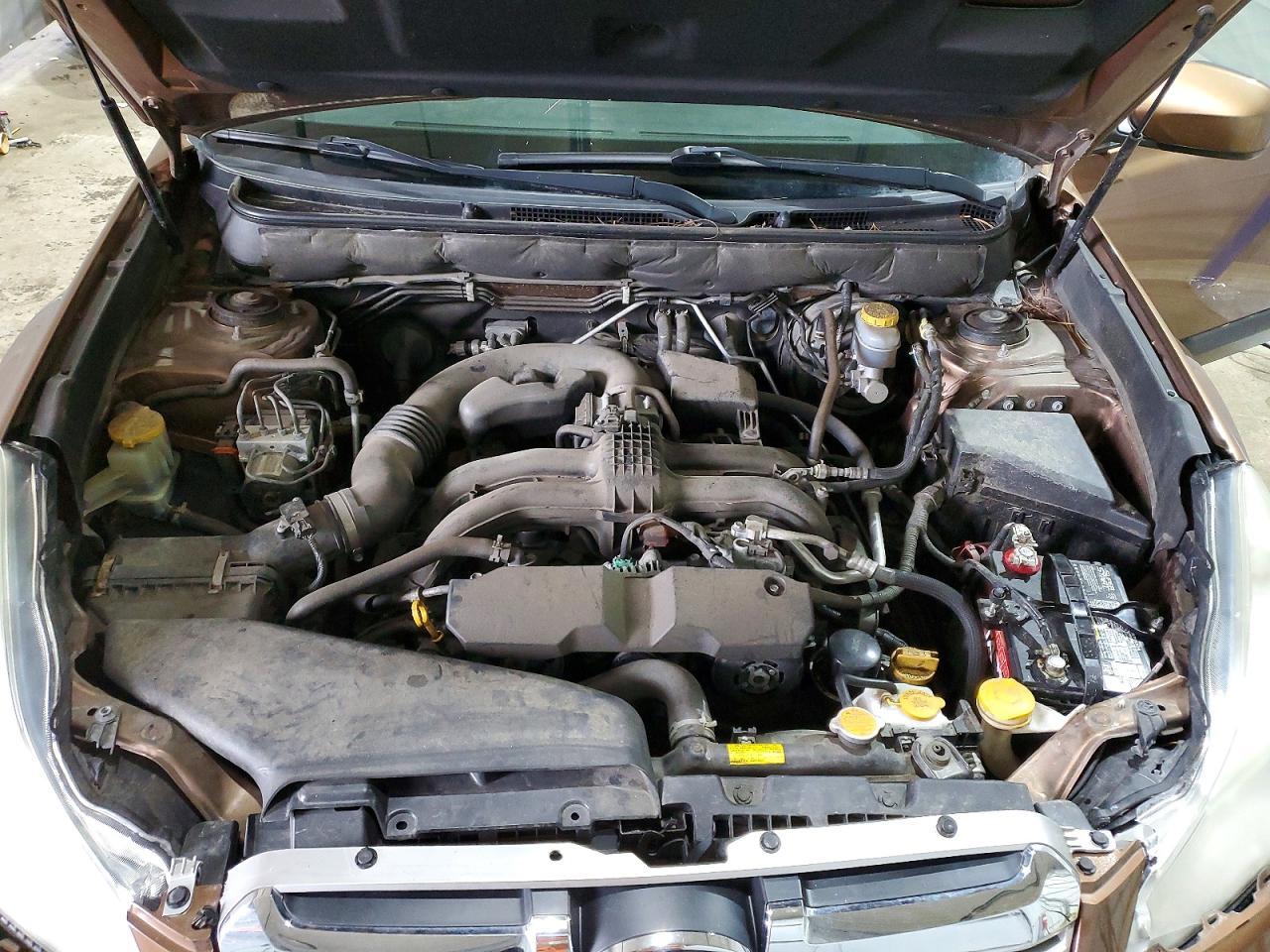 2013 SUBARU Outback