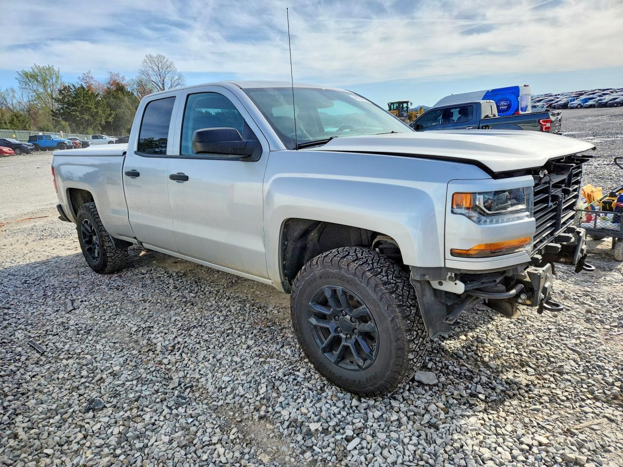 2017 CHEVROLET Silverado