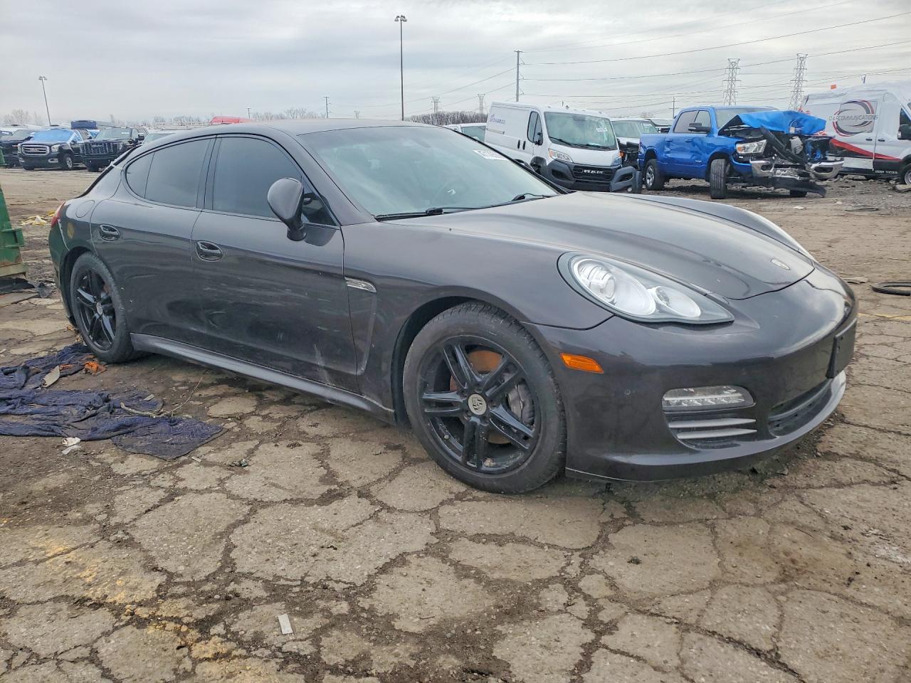 2011 PORSCHE Panamera