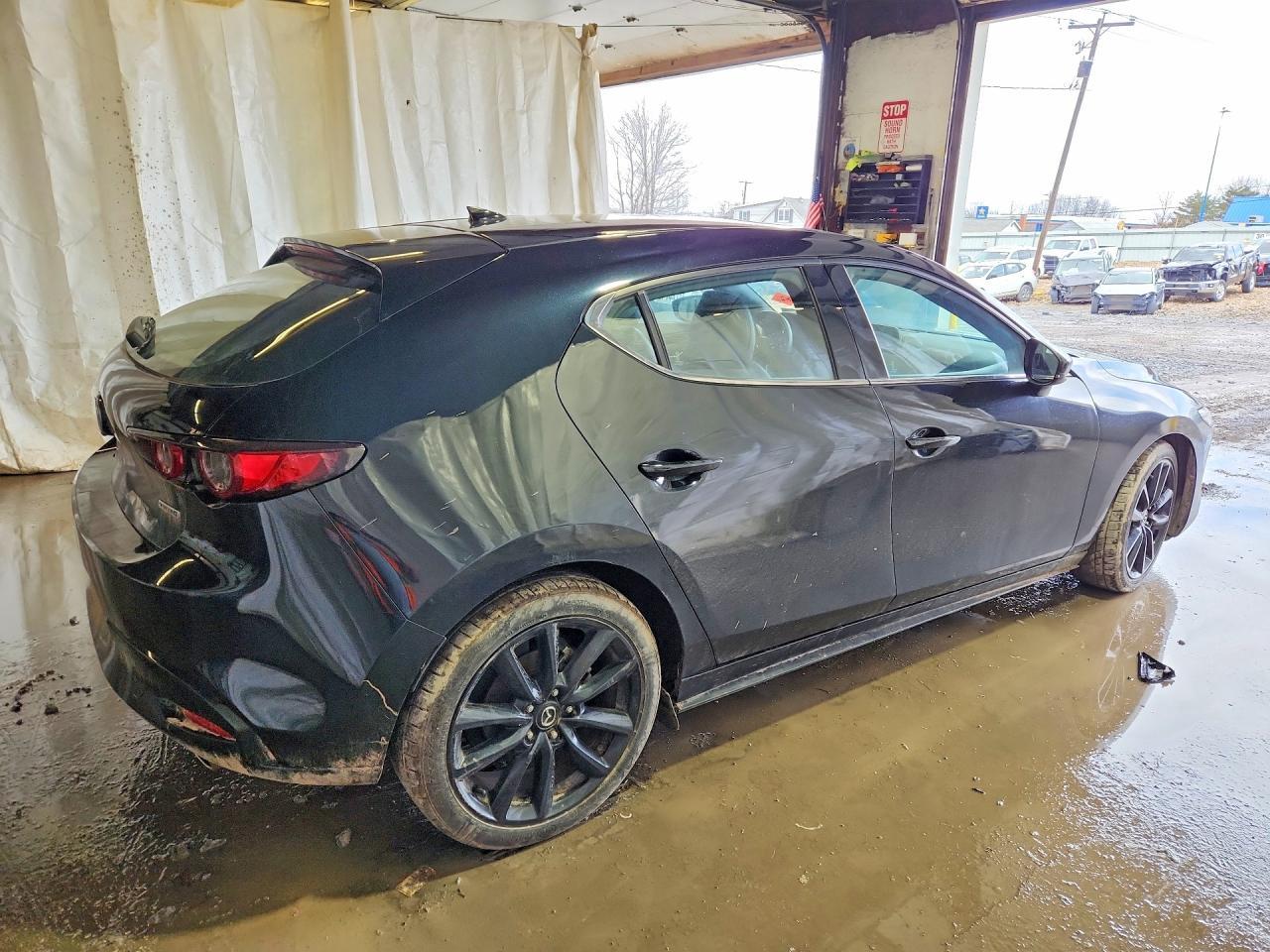 2019 MAZDA 3