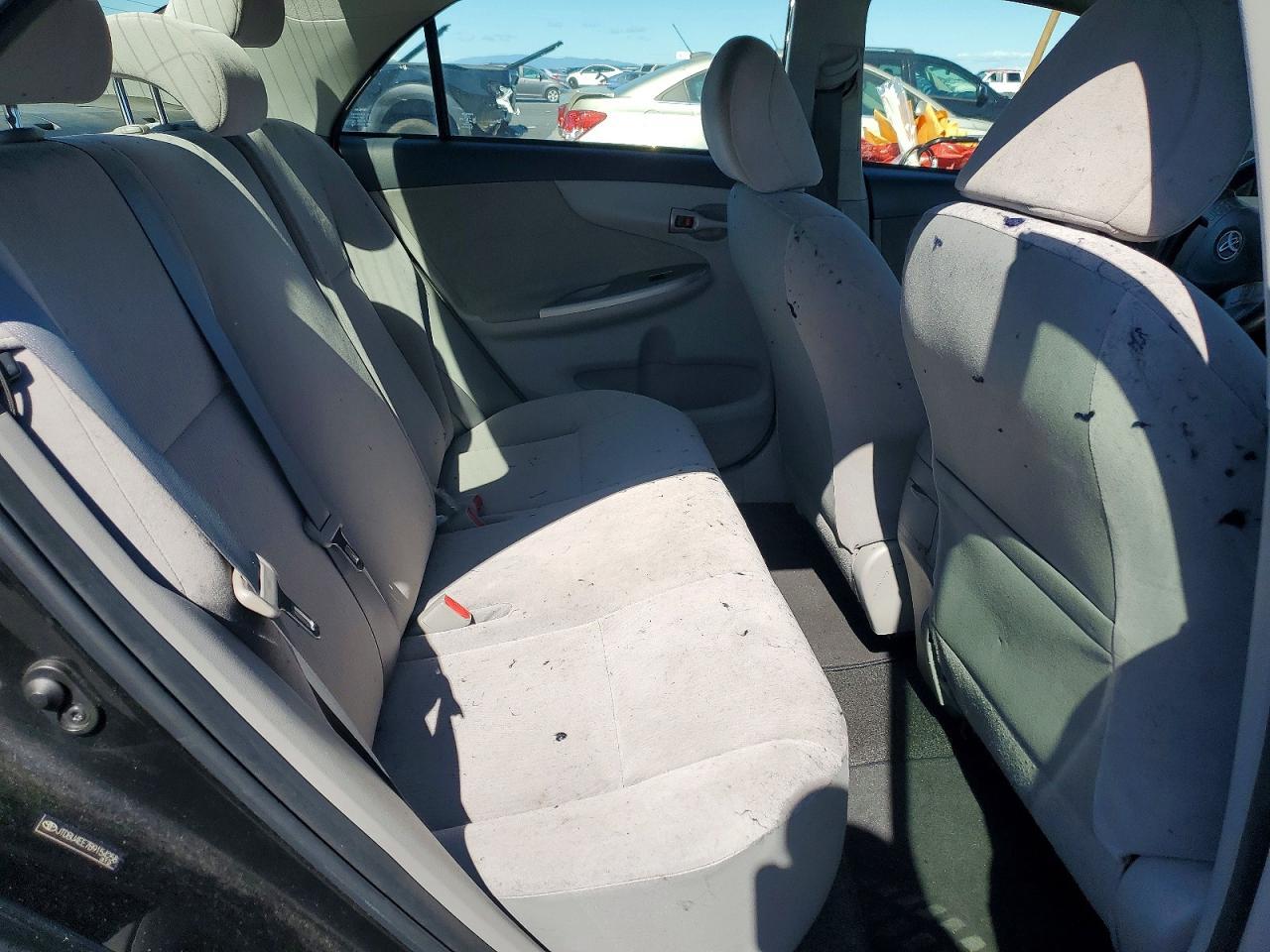 2011 TOYOTA COROLLA