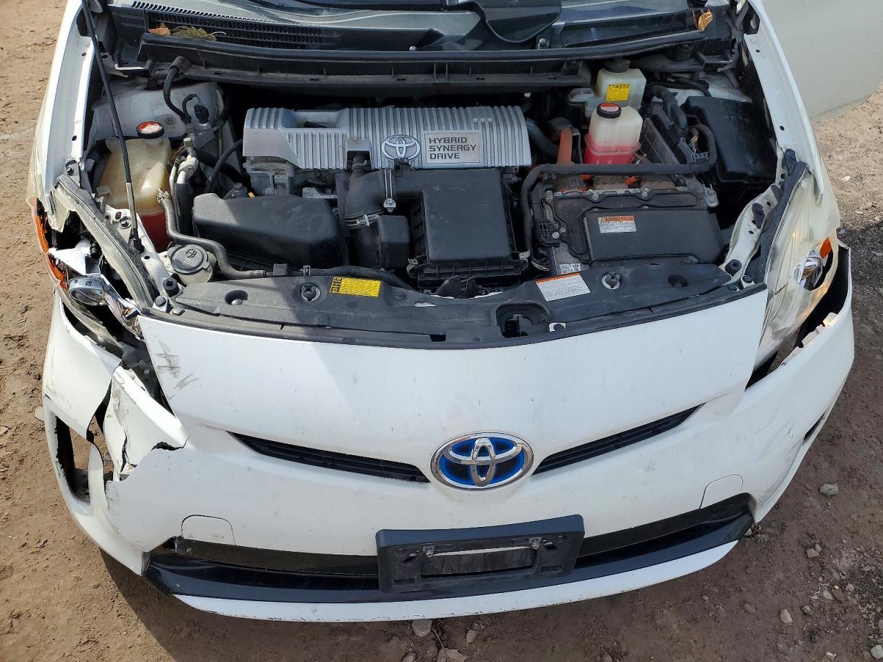 2015 TOYOTA PRIUS