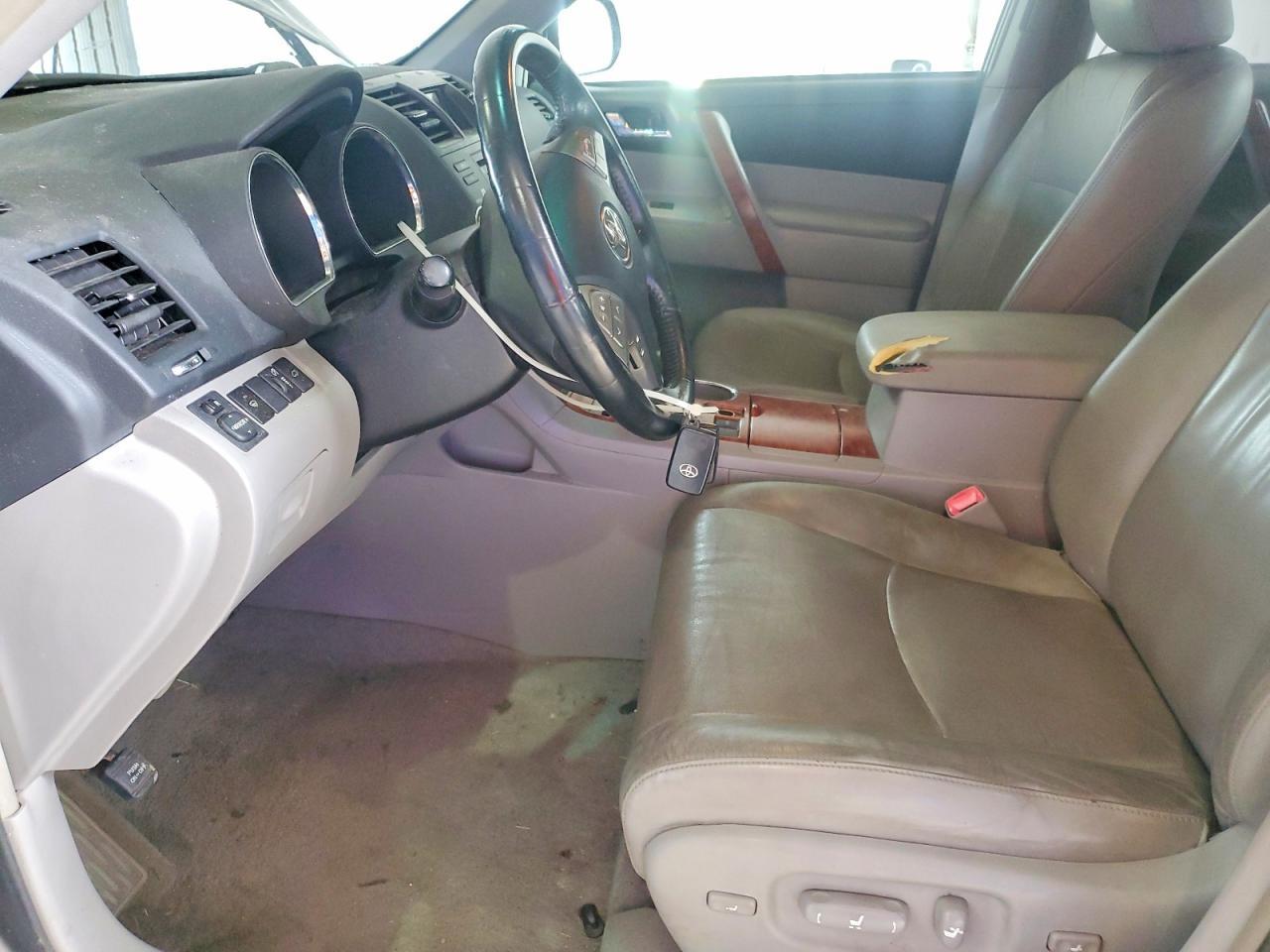 2008 TOYOTA HIGHLANDER