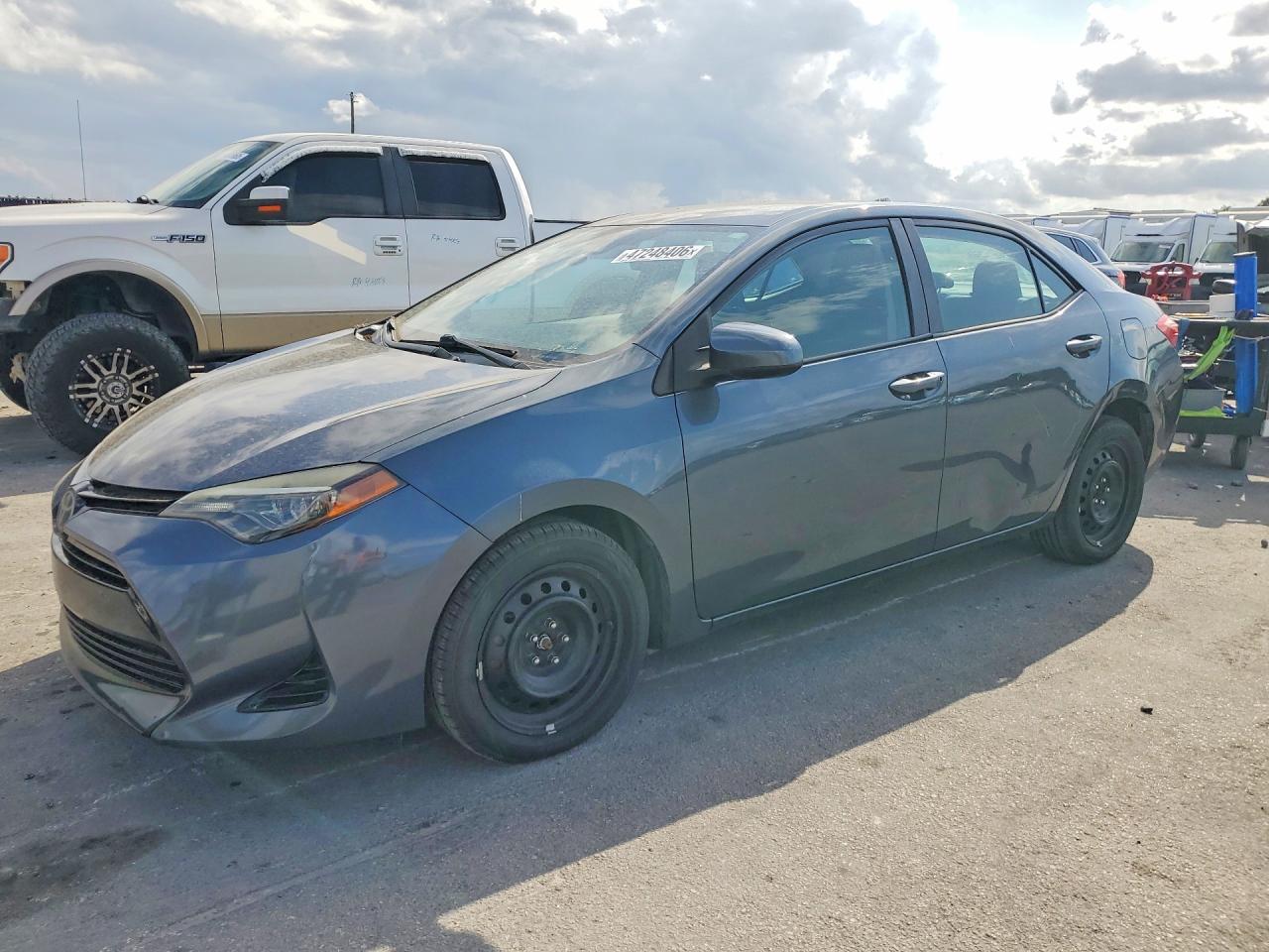 2018 TOYOTA COROLLA