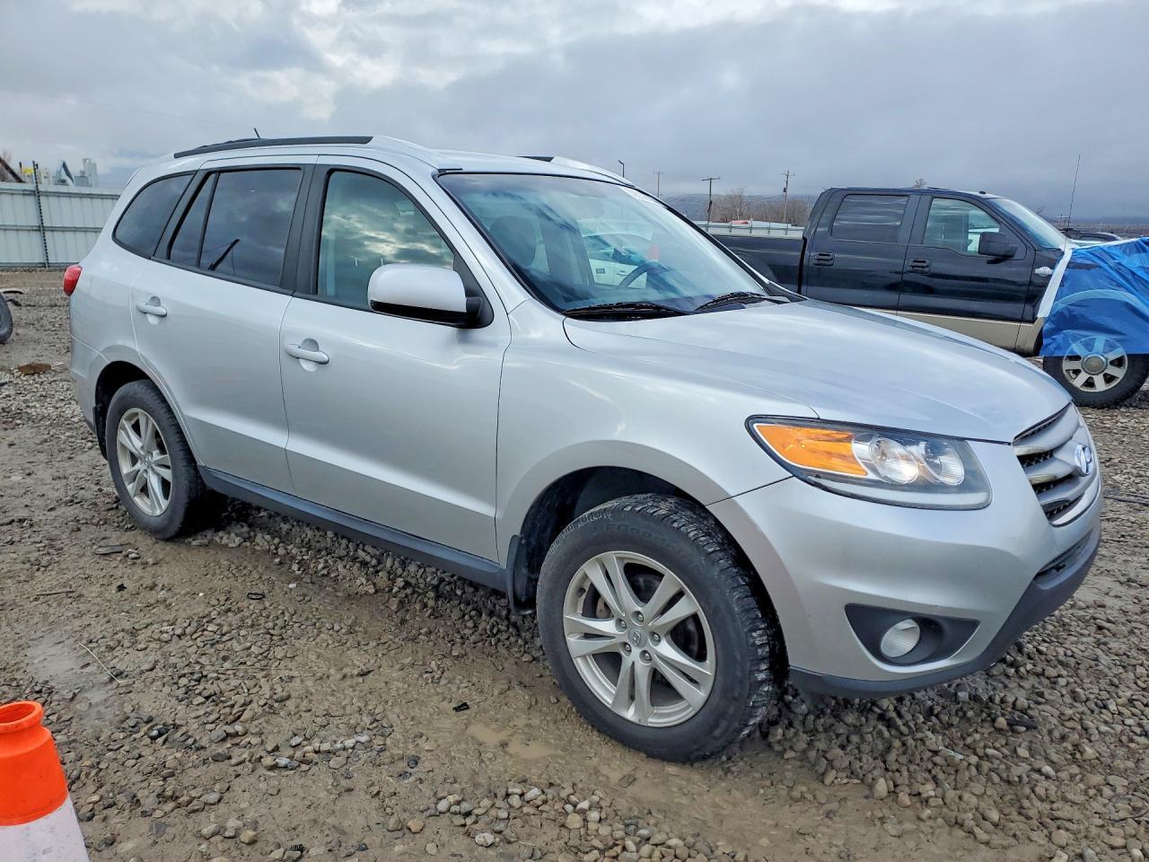 2012 HYUNDAI SANTA FE