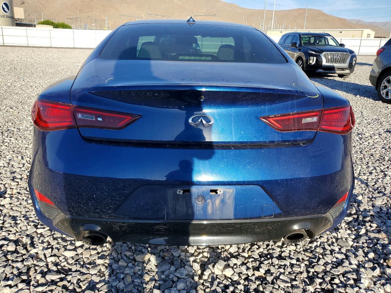 2017 INFINITI Q60