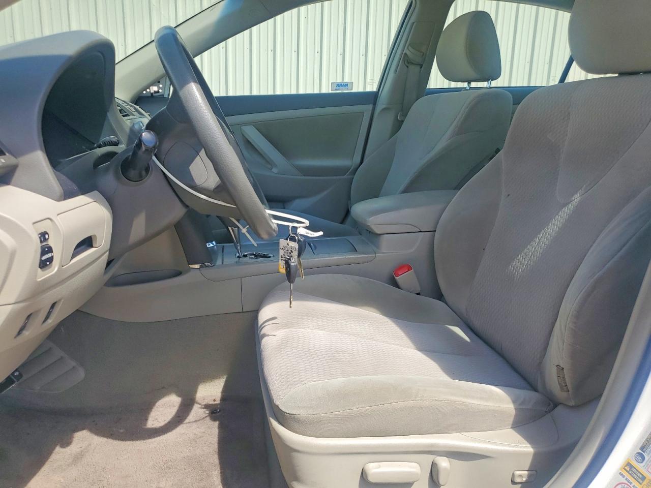 2010 TOYOTA CAMRY
