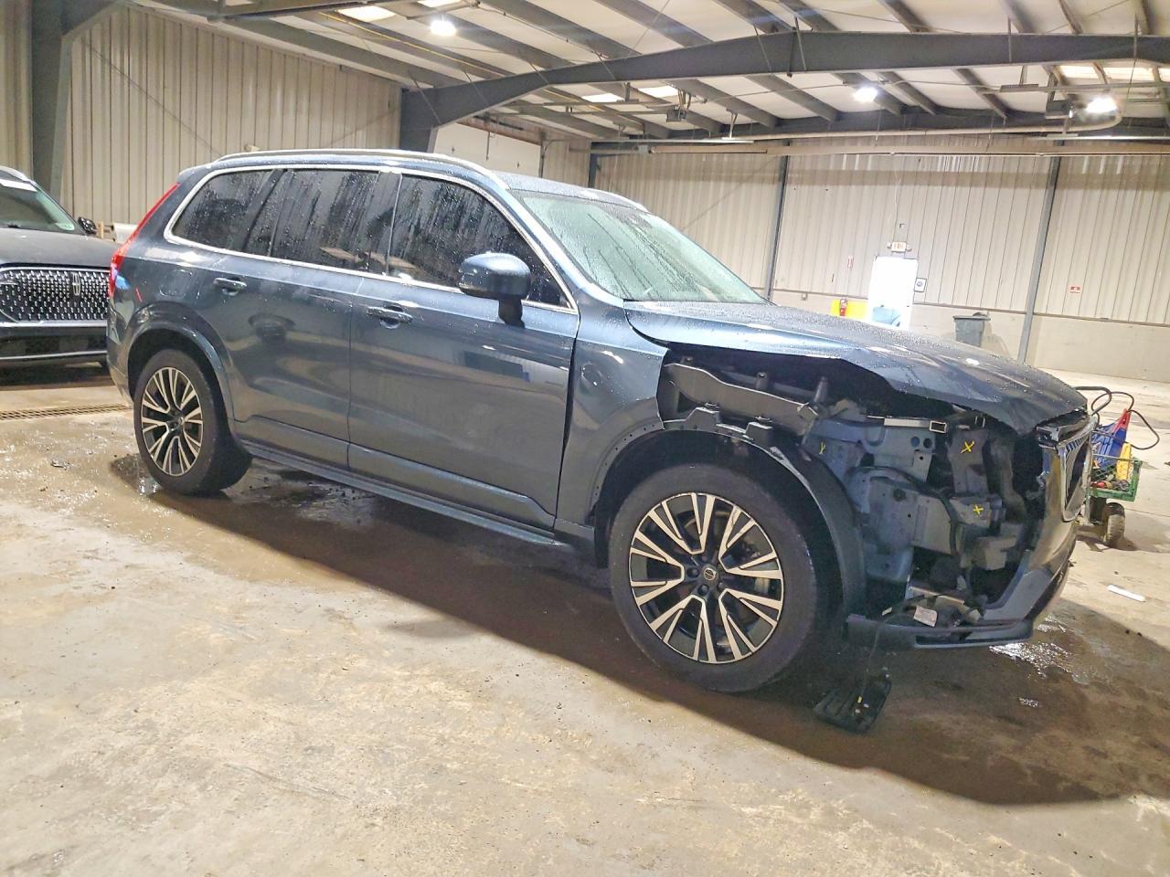 2020 VOLVO XC90
