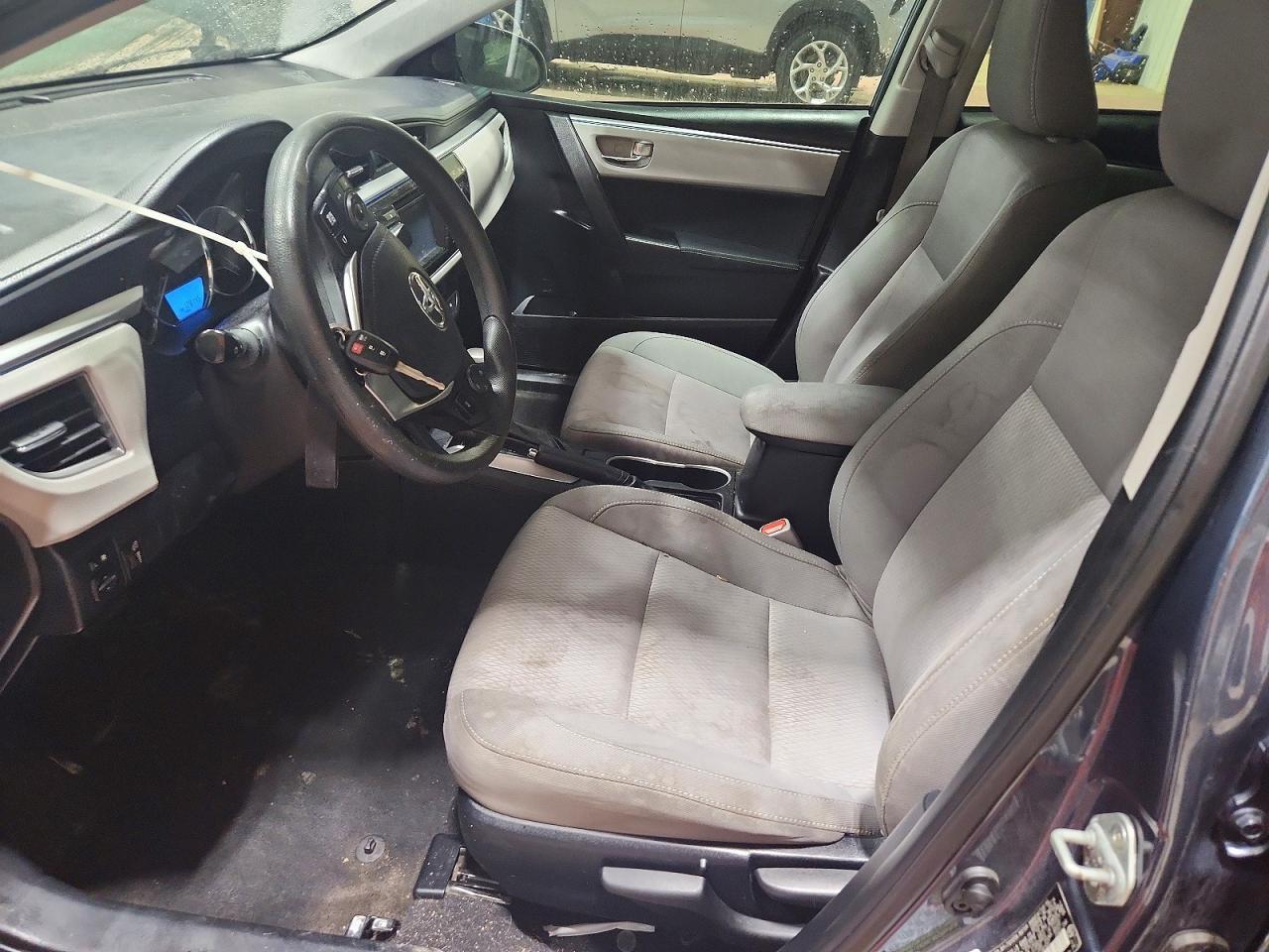 2015 TOYOTA COROLLA