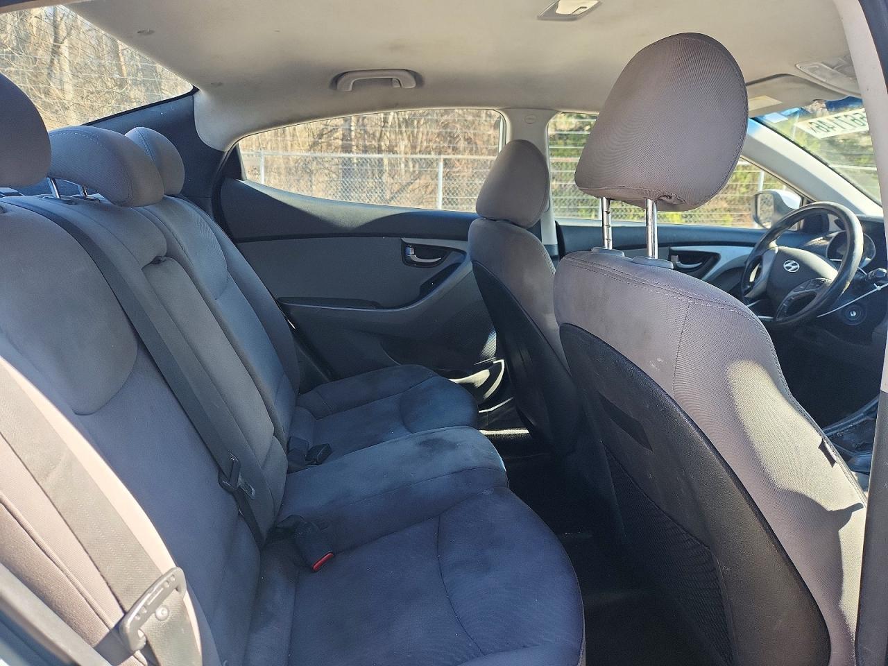 2016 HYUNDAI ELANTRA
