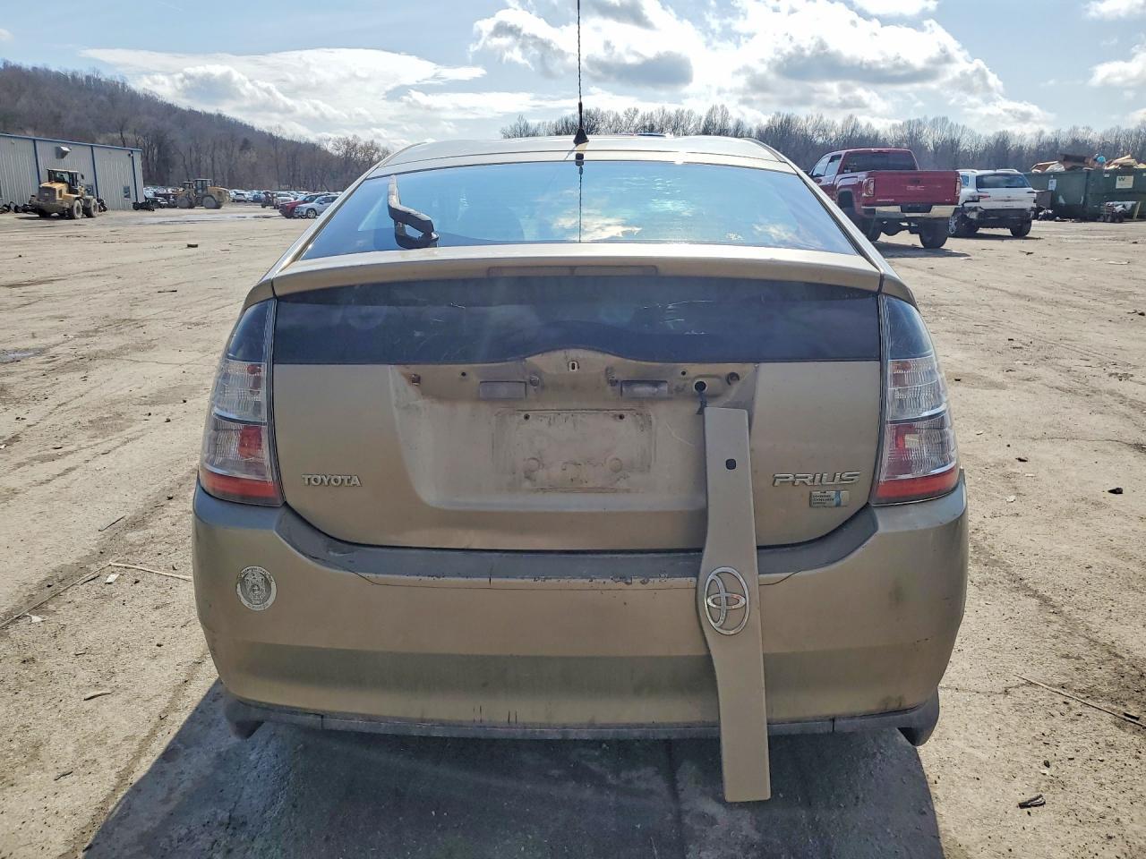 2004 TOYOTA PRIUS