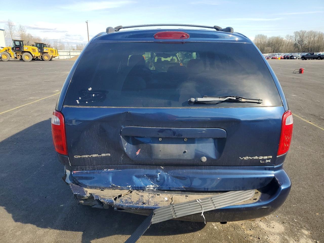 2003 CHRYSLER Voyager