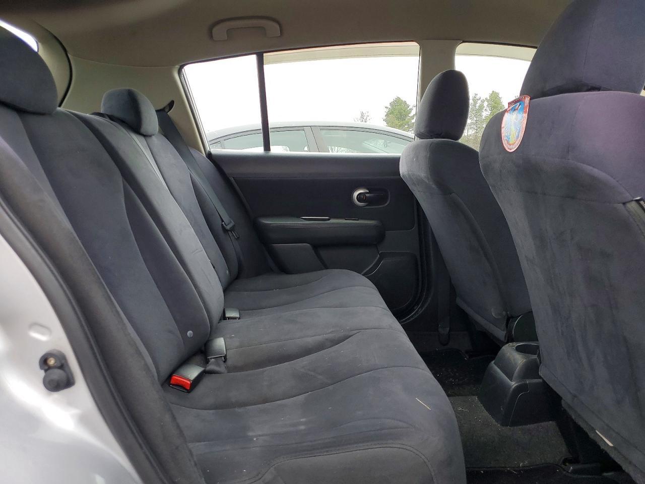 2009 NISSAN VERSA