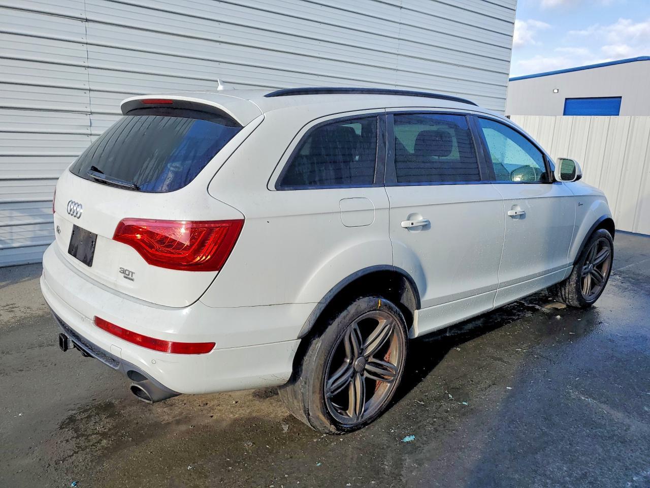 2015 AUDI Q7