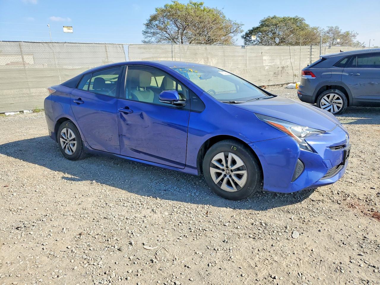 2016 TOYOTA PRIUS