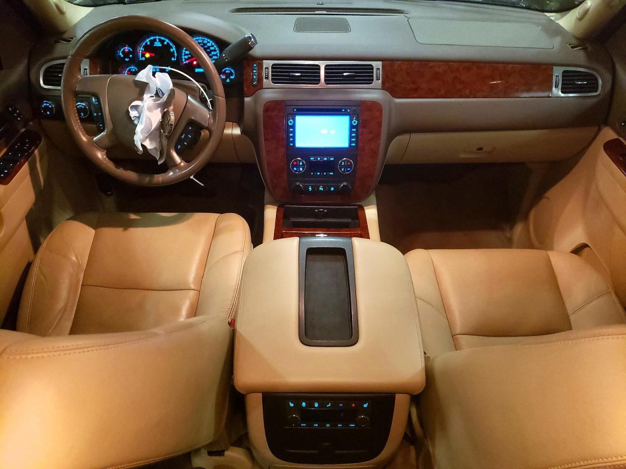 2010 CHEVROLET Tahoe