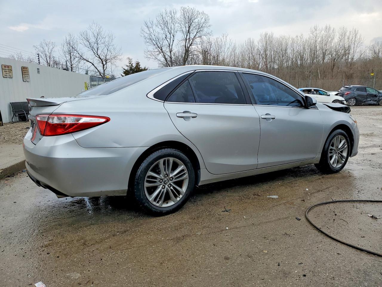 2015 TOYOTA CAMRY