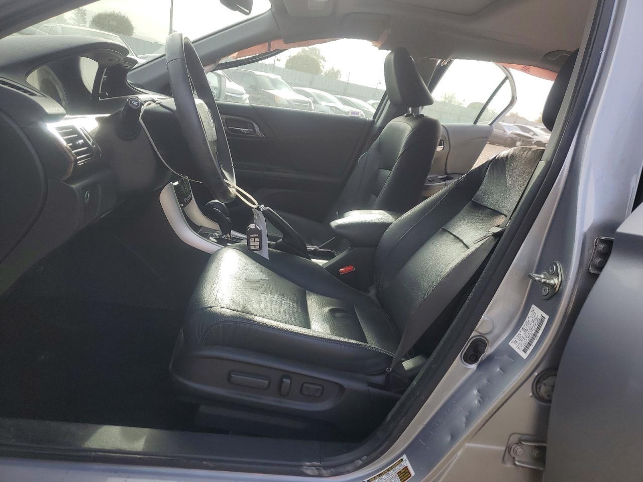2016 HONDA ACCORD