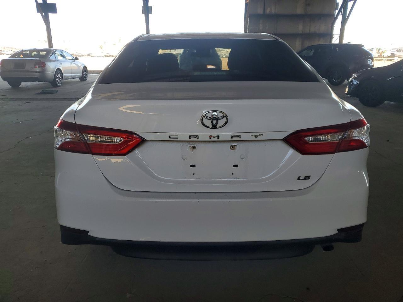 2018 TOYOTA CAMRY