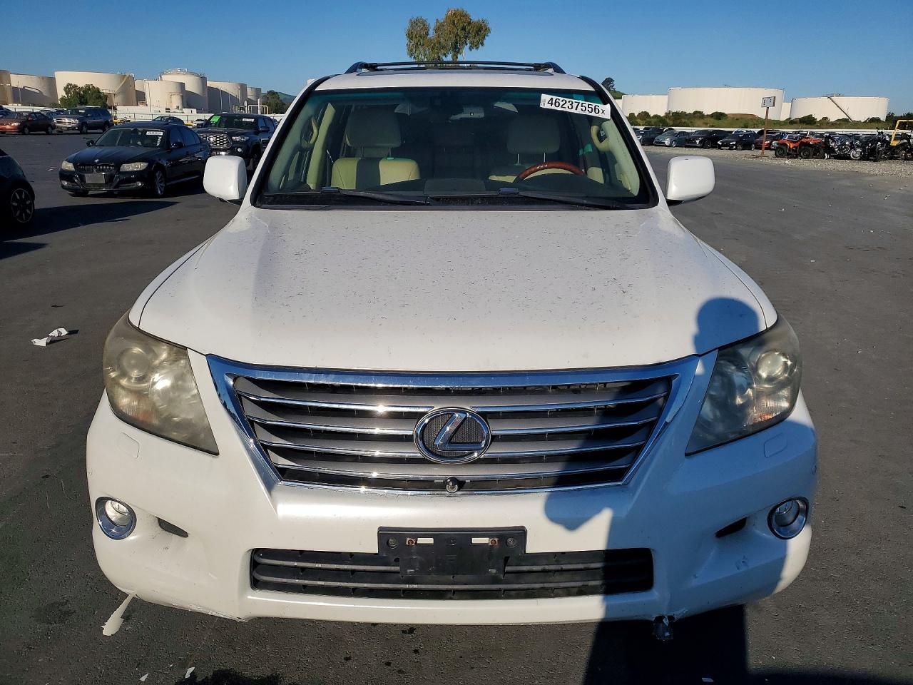 2011 LEXUS LX 570
