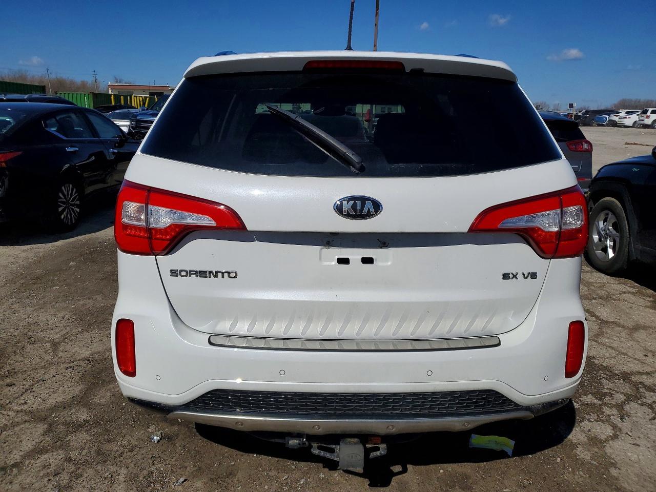 2015 KIA SORENTO