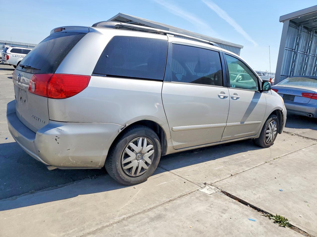 2008 TOYOTA SIENNA