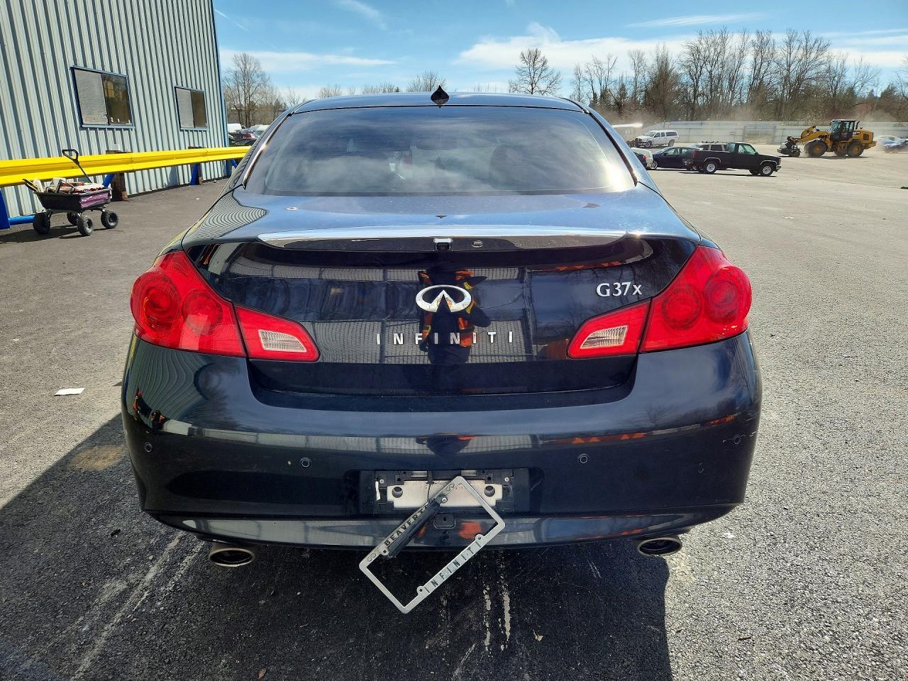 2012 INFINITI G37
