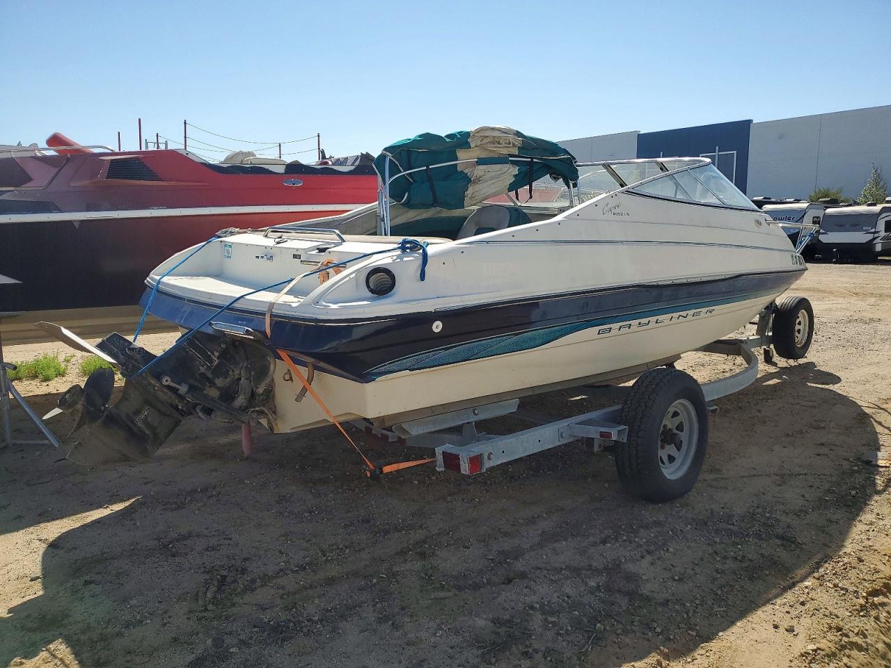 1995 BAYLINER 1952 Capri Classic Cuddy Wtrlr