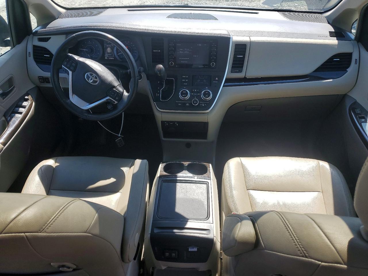 2020 TOYOTA SIENNA