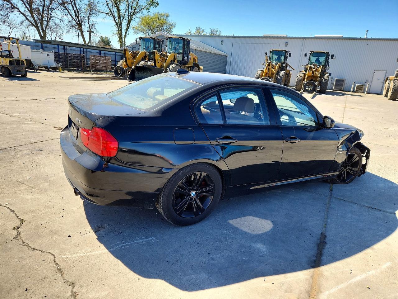 2011 BMW 3 SERIES