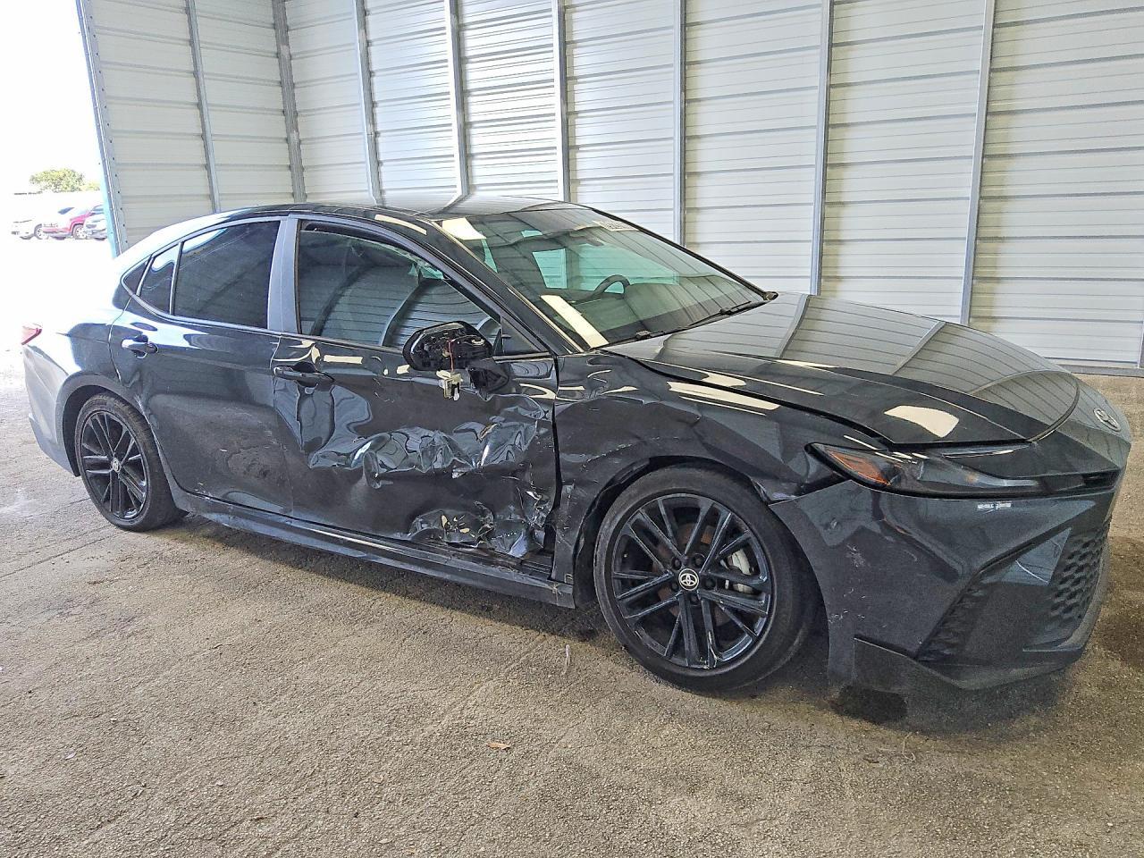 2025 TOYOTA CAMRY
