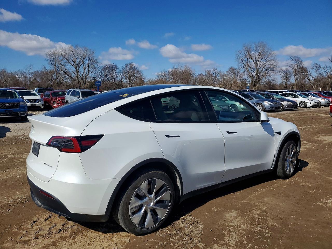 2023 TESLA MODEL Y