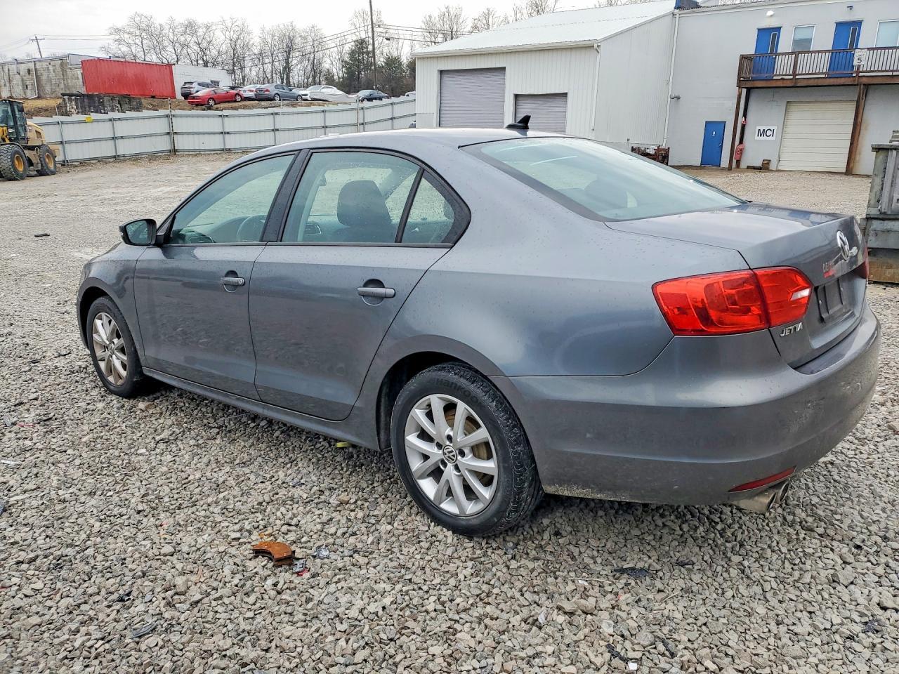 2011 VOLKSWAGEN JETTA
