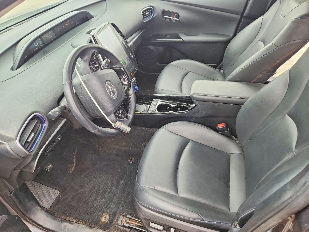 2019 TOYOTA PRIUS