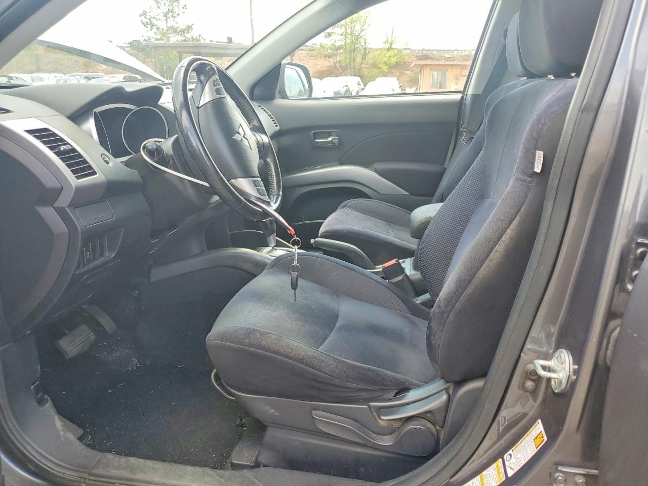 2012 MITSUBISHI outlander